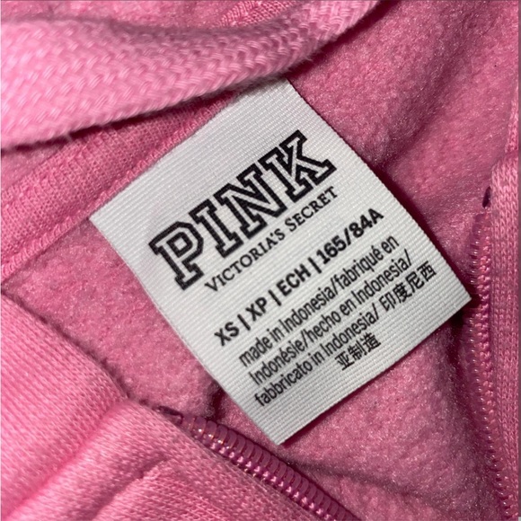 Zip up - Picture 4 of 4